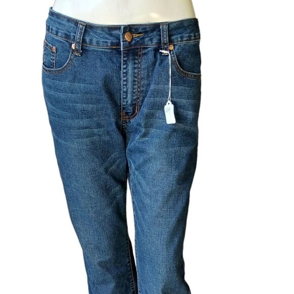 680922...Fashion Jeans Size 32, W30" 31"Inseam 10"Rise - Picture 1 of 5